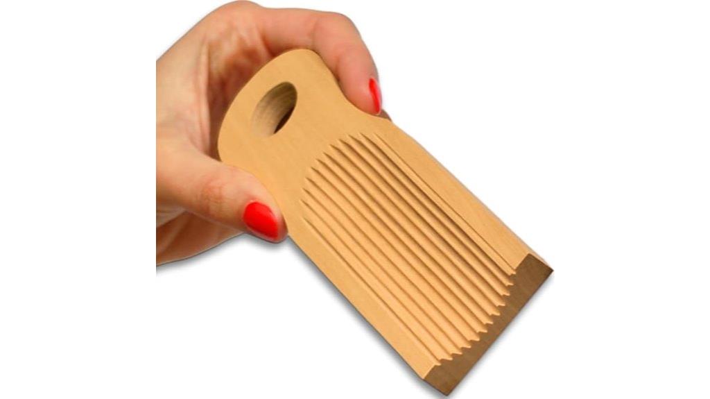 curved gnocchi pasta paddle